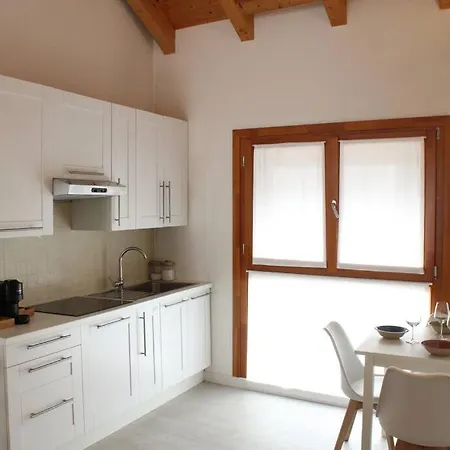 Charming & Modern In The アパート *